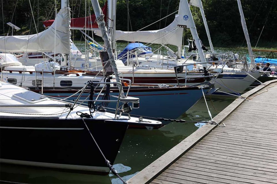 WHICH ROPE IS BEST FOR MOORING? ropelocker blog